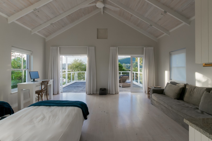 5 Bedroom Property for Sale in Thesen Islands Western Cape